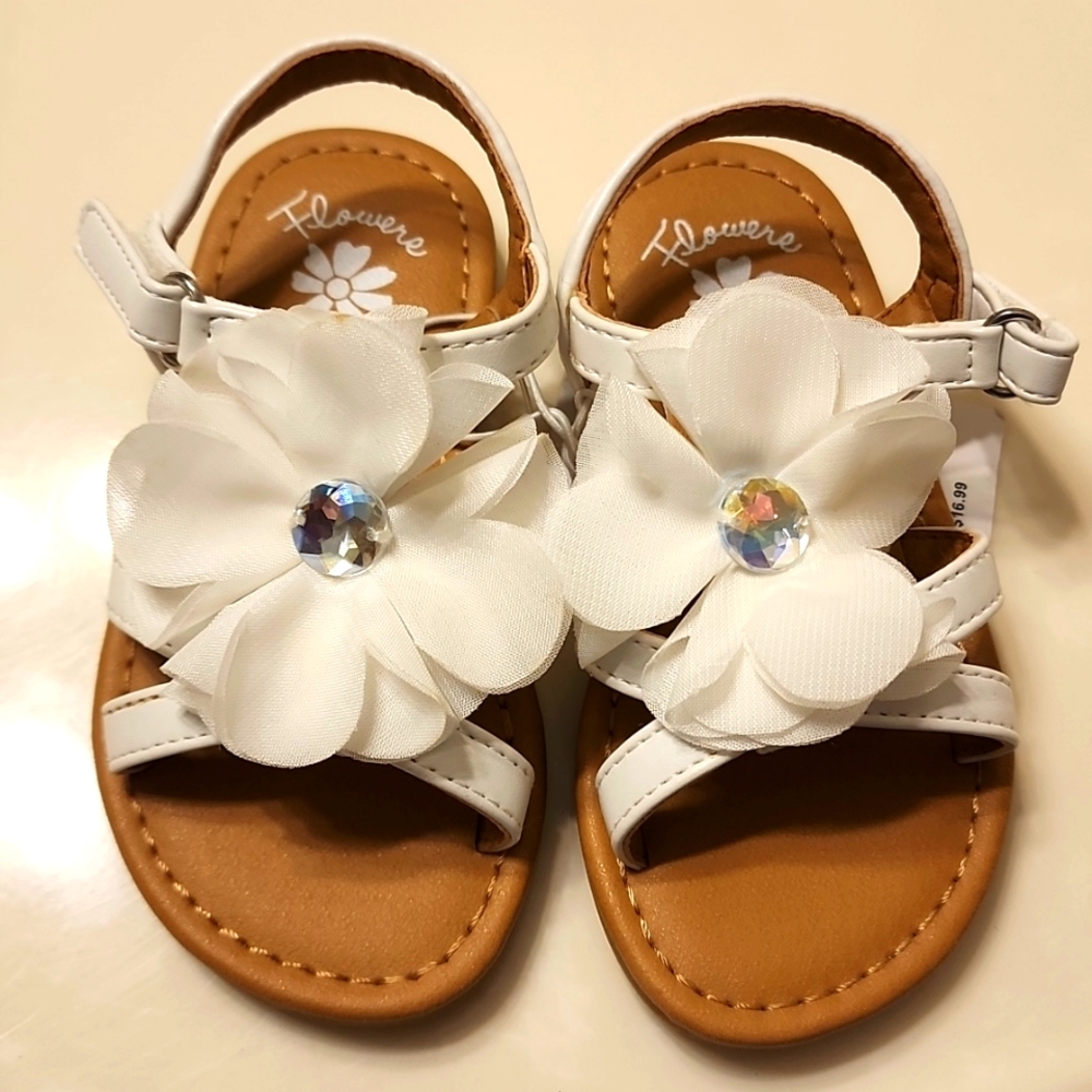 Girls white sandals with rhinestone NWT